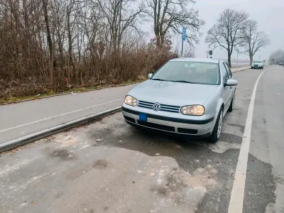 Gebraucht VW Golf IV 101 PS (74 kW) 2001 Silber Limousine