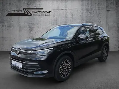 Neu VW Tiguan Life 150 PS (110 kW) 2025 Schwarz SUV