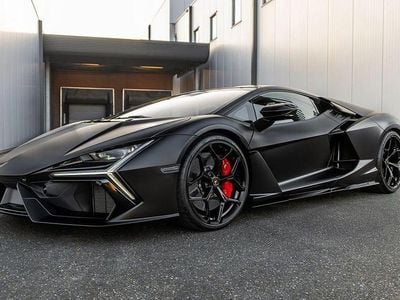 Second-hand Lamborghini Revuelto 2024 Negru Coupe