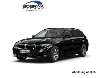 Schwarz Gebraucht 2022 BMW 330e Sport Line Kombi | 26.920 € (Etwas zu teuer)