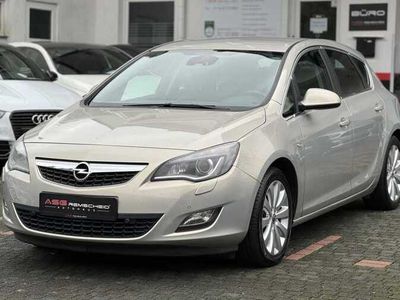 gebraucht Opel Astra 1.6 Cosmo Aut.*Navi 500 *Bi-Xenon *Tempo