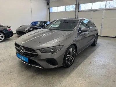 Gebraucht Mercedes CLA180 Shooting Brake Progressive 116 PS (85 kW) 2024 Grau Kombi