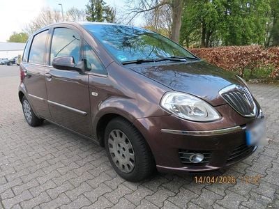 Gebraucht Lancia Musa 95 PS (69 kW) 2010 Braun Van / Kleinbus