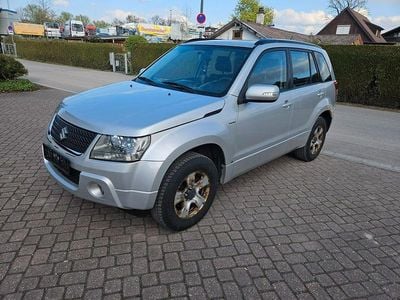 Usata Suzuki Grand Vitara 129 CV (94 kW) 2012 Argento SUV