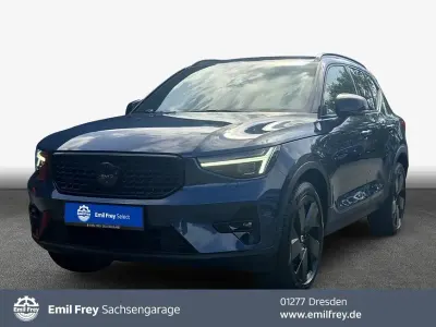 Gebraucht Volvo XC40 Plus 163 PS (119 kW) 2025 Denim blue metallic SUV