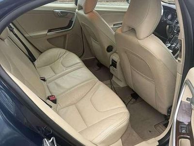 Gebraucht Volvo S60 Momentum 215 PS (158 kW) 2013 Blau Limousine