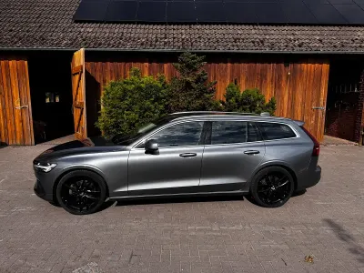 Gebraucht Volvo V60 Momentum 2019 Grau Kombi