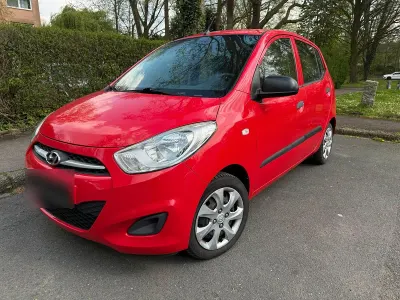 Gebraucht Hyundai i10 69 PS (50 kW) 2012 Rot Kleinwagen