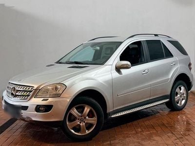 Gebraucht Mercedes ML320 224 PS (164 kW) 2008 Silber SUV
