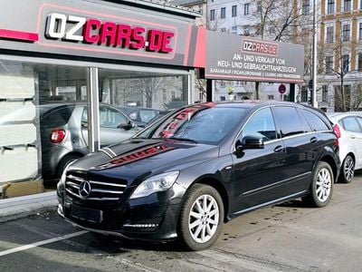 Schwarz Gebraucht 2011 Mercedes R300 Van / Kleinbus | 9.690 € (Fairer Preis)