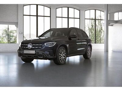 Gebraucht Mercedes GLC200 Night 163 PS (119 kW) 2022 Metalliclack obsidianschwarz met SUV
