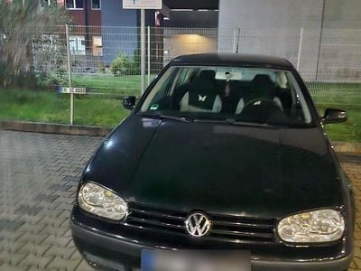 Gebraucht VW Golf IV 75 PS (55 kW) 2002 Schwarz Kleinwagen
