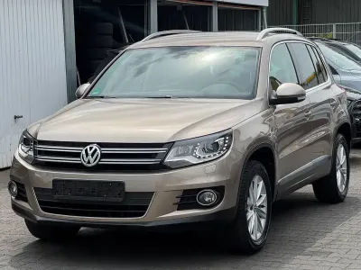 Gebraucht VW Tiguan Sportline 140 PS (102 kW) 2011 Beige SUV