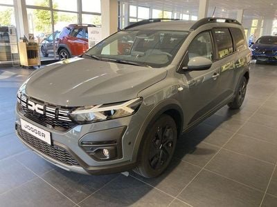 Grau Gebraucht 2025 Dacia Jogger Expression Van / Kleinbus | 23.990 € (Etwas zu teuer)