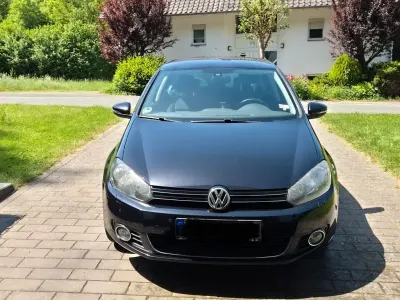 Gebraucht VW Golf VI Style 86 PS (63 kW) 2011 Schwarz Kleinwagen