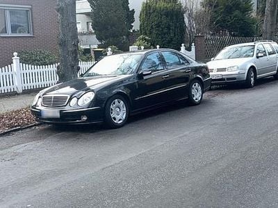 Gebraucht Mercedes E270 Avantgarde 177 PS (130 kW) 2004 Schwarz Limousine
