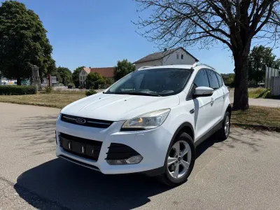 Gebraucht Ford Kuga 163 PS (119 kW) 2013 Weiß SUV