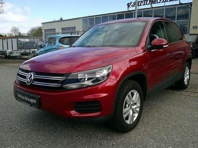 Gebraucht VW Tiguan Track & Field 140 PS (102 kW) 2011 Rot SUV