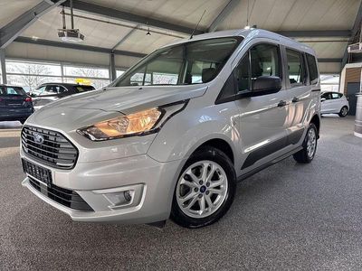 Usata Ford Tourneo Trend 120 CV (88 kW) 2021 Argento Monovolume