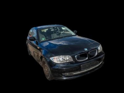 Gebraucht BMW 116 122 PS (89 kW) 2010 Schwarz Kleinwagen