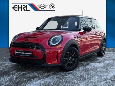 Rot Gebraucht 2021 Mini Cooper SE Classic Kleinwagen | 17.440 € (Fairer Preis)