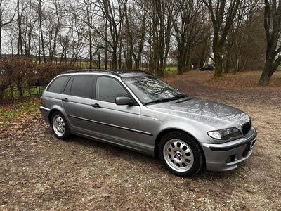 Grau Gebraucht 2005 BMW 320 Kombi | 6.900 €