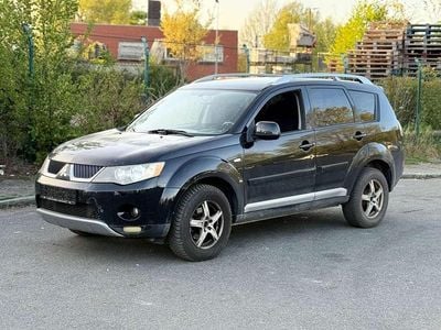 Second-hand Mitsubishi Outlander 140 CP (102 kW) 2009 Negru SUV