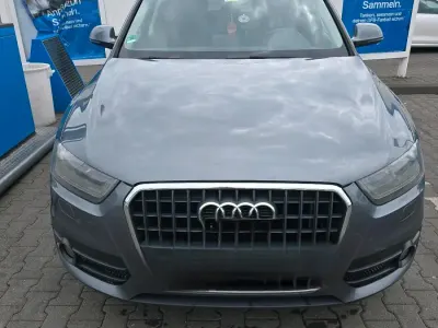 Gebraucht Audi Q3 140 PS (102 kW) 2013 Grau SUV