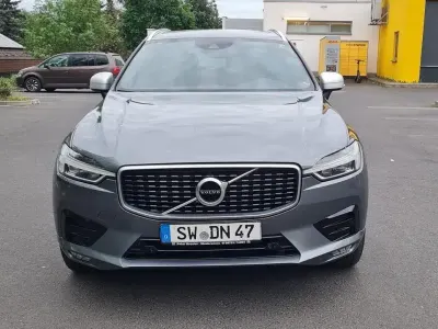 Gebraucht Volvo XC60 R-Design 197 PS (144 kW) 2019 Grau SUV