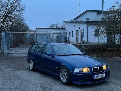Blau Gebraucht 1998 BMW 323 M Sport Kombi | 4.749 € (Guter Preis)