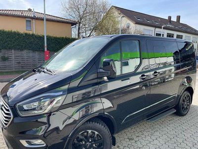 Gebraucht Ford Tourneo Titanium 185 PS (136 kW) 2021 Schwarz Van / Kleinbus