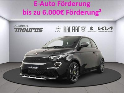 Neu Abarth 500e Turismo 113 kW (154 PS) 2025 Schwarz Kleinwagen