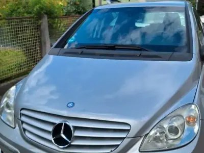 Gebraucht Mercedes B150 95 PS (69 kW) 2006 Silber Van / Kleinbus
