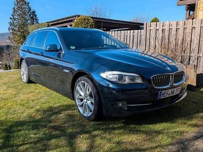 Gebraucht BMW 535 Sport Line 299 PS (219 kW) 2011 Blau Kombi