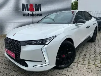 Begagnad DS Automobiles DS4 Performance 131 HK (96 kW) 2023 Vit SUV
