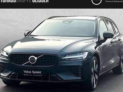 Gebraucht Volvo V60 Plus 350 PS (257 kW) 2025 Blau Kombi