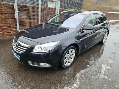 Schwarz Gebraucht 2011 Opel Insignia Innovation Kombi | 5.499 € (Fairer Preis)