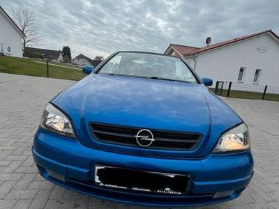 Second-hand Opel Astra Cabriolet Edition 147 CP (108 kW) 2004 Albastru Cabrio
