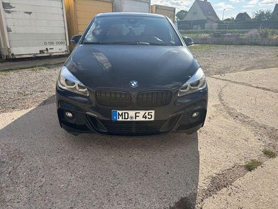 Schwarz Gebraucht 2015 BMW 220 Active Tourer Performance Van / Kleinbus | 9.500 €