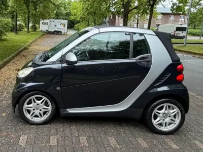 Używany Smart ForTwo Cabrio 72 KM (52 kW) 2010 Czarny Kabriolet