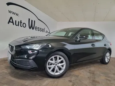 Gebraucht Seat Leon Style 194 PS (142 kW) 2022 Mitternachtsschwarz Limousine