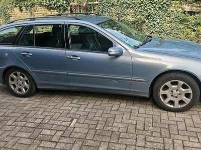 Usata Mercedes C200 163 CV (119 kW) 2005 Blu Station wagon