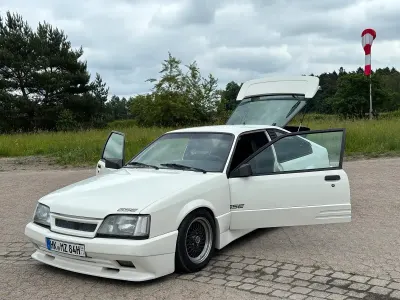 Gebraucht Opel Monza GSe 180 PS (132 kW) 1984 Weiß Coupé