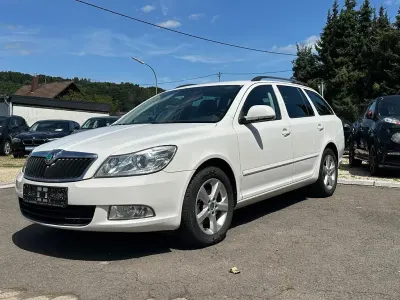 Gebraucht Skoda Octavia Best of 105 PS (77 kW) 2013 Weiß Limousine