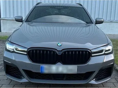 Gebraucht BMW 540 M Sport 333 PS (244 kW) 2022 Grau Kombi