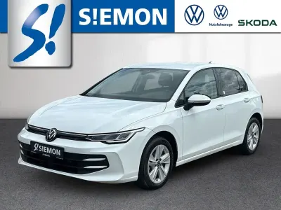 Gebraucht VW Golf VIII Life 116 PS (85 kW) 2025 Weiss Limousine