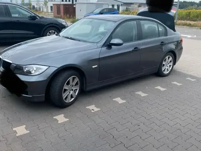 Gebraucht BMW 318 143 PS (105 kW) 2007 Andere farben Limousine