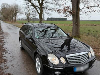 Gebraucht Mercedes E280 190 PS (139 kW) 2007 Schwarz Kombi