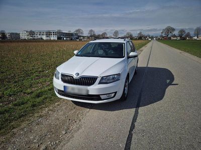 Gebraucht Skoda Octavia 105 PS (77 kW) 2013 Weiß Kombi