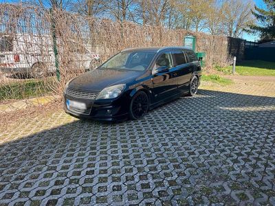 Gebraucht Opel Astra 140 PS (102 kW) 2008 Schwarz Kombi